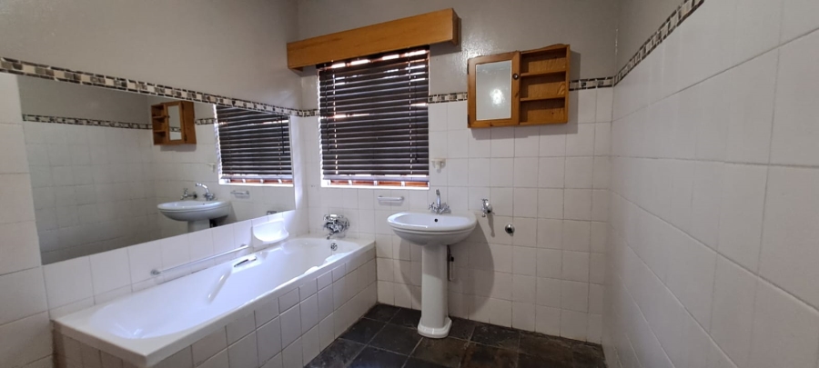 To Let 3 Bedroom Property for Rent in Bethlehem Free State